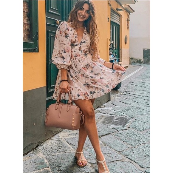 Floral ruffle trim mini dress - Picture 5 of 10